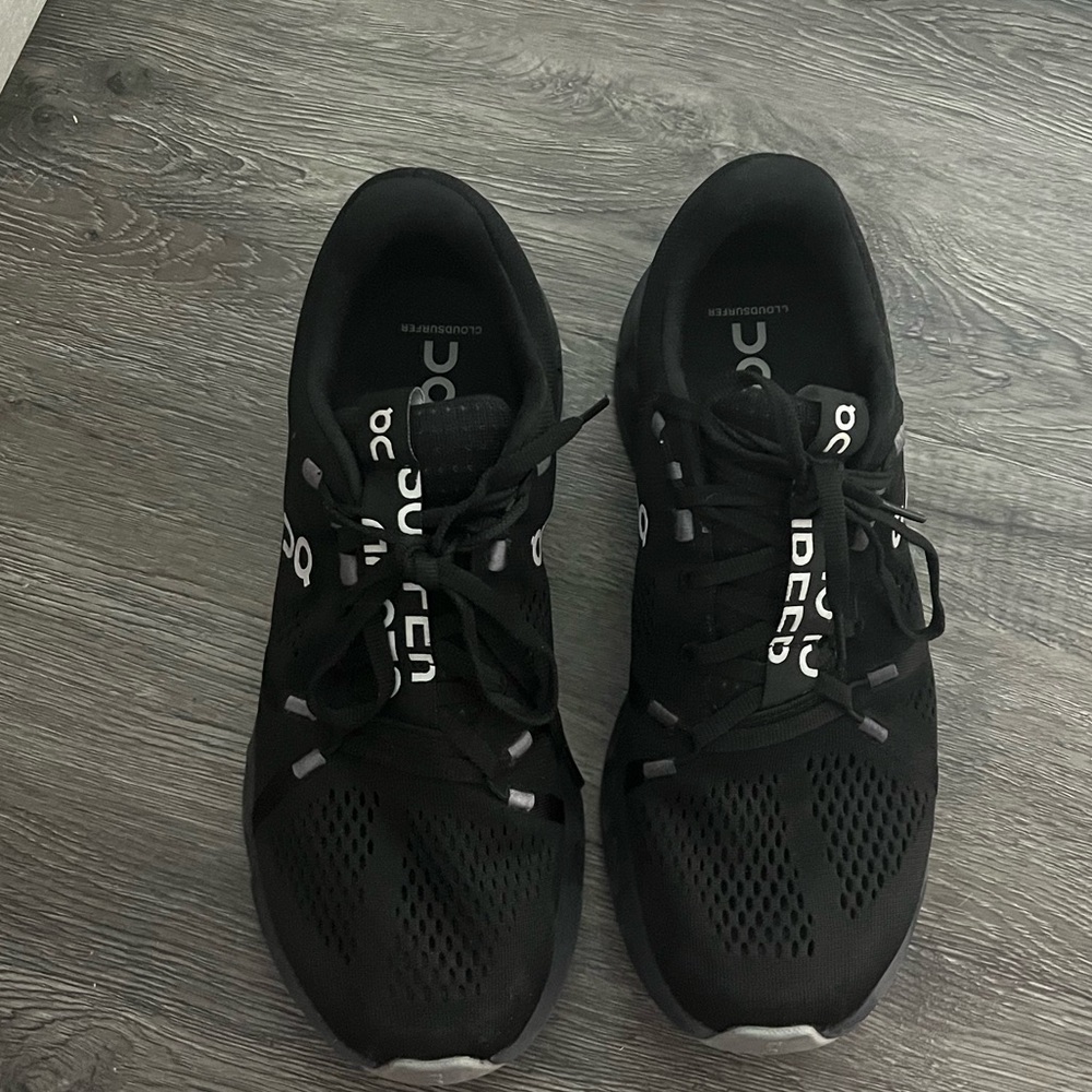 On cloudsurfer running shoes